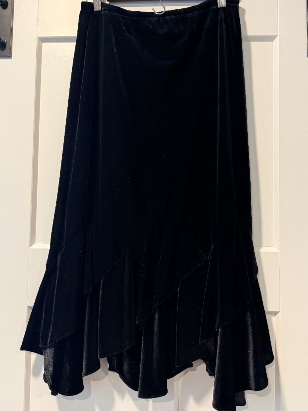 Sandra Darren Velvet Ruffle-Bottom Long Elastic Waist Black Skirt
